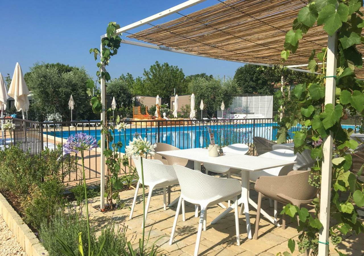 Vacanze Glamping Boutique San Felice del Benaco Exterior foto