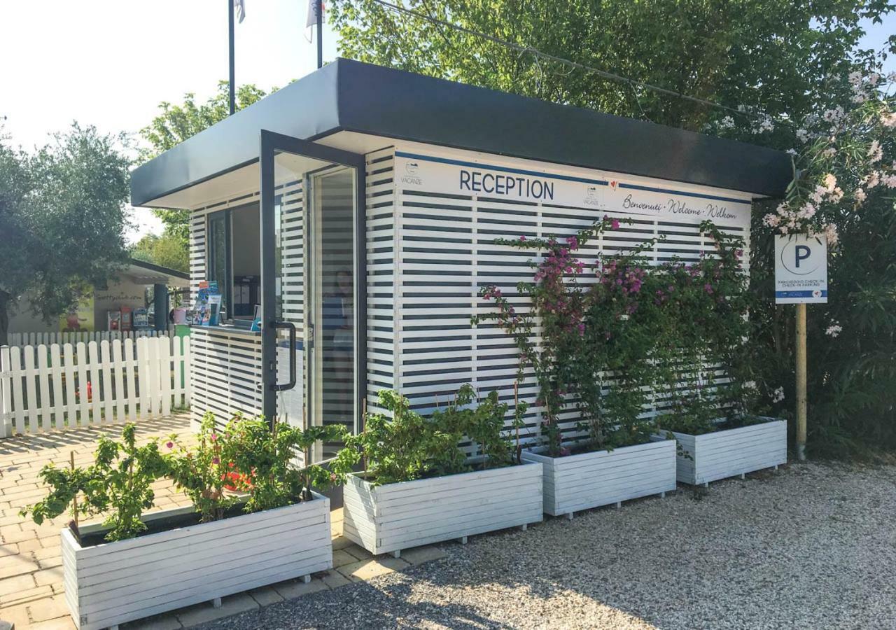 Vacanze Glamping Boutique San Felice del Benaco Exterior foto